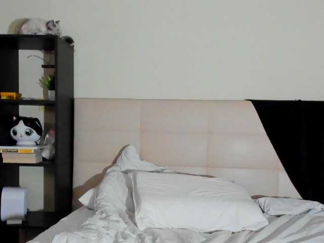 Tune-Godness live cam on BongaCams