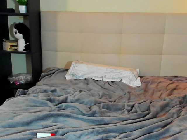Tune-Godness live cam on BongaCams