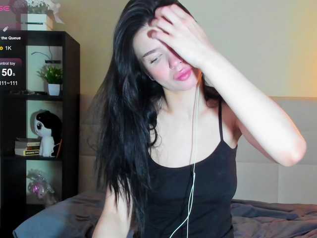 Tune-Godness live cam on BongaCams