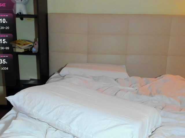 Tune-Godness live cam on BongaCams