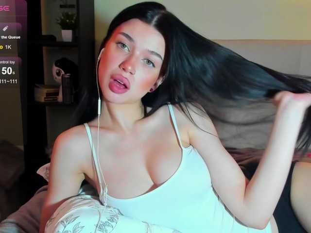 Tune-Godness live webcam show