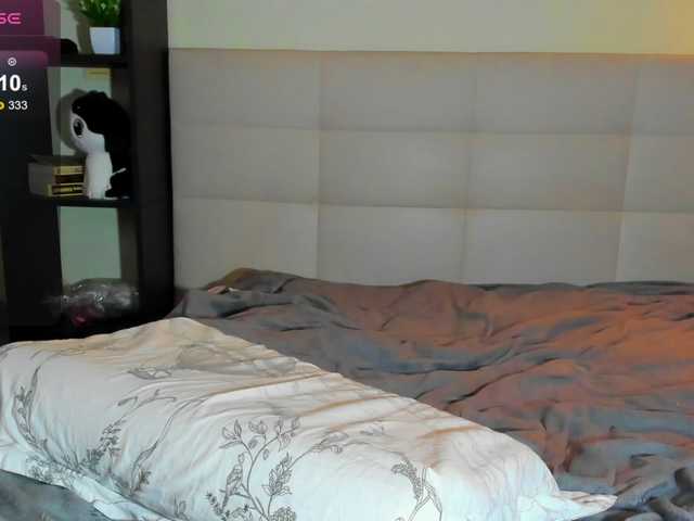 Tune-Godness live cam on BongaCams