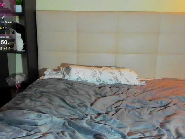 Tune-Godness live cam on BongaCams