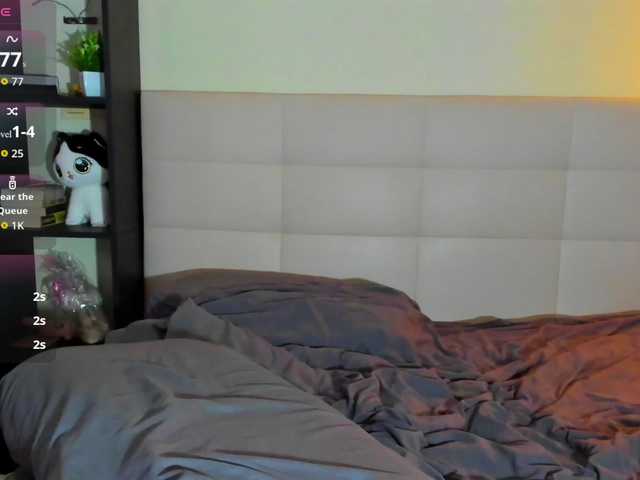 Tune-Godness live cam on BongaCams
