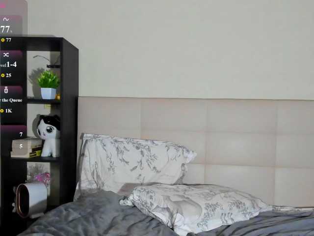 Tune-Godness live cam on BongaCams