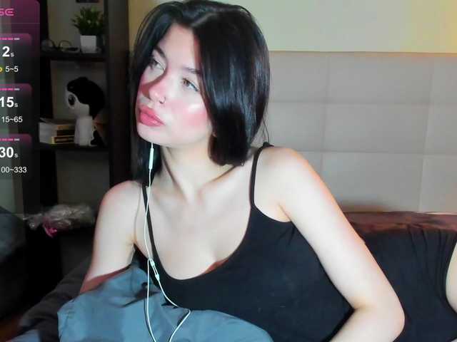 Tune-Godness live cam on BongaCams