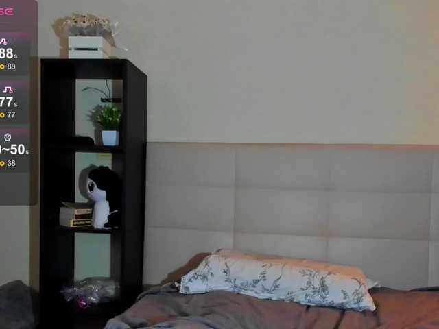 Tune-Godness live cam on BongaCams