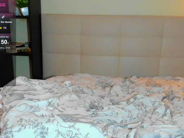 Tune-Godness live cam on BongaCams