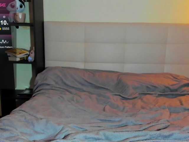 Tune-Godness live cam on BongaCams