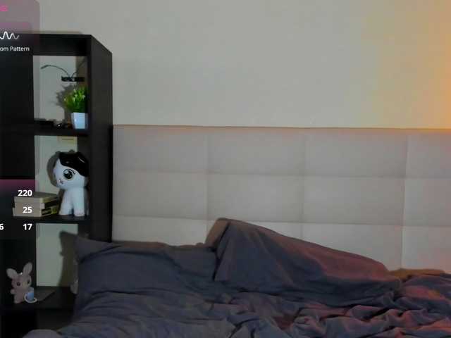 Tune-Godness live cam on BongaCams