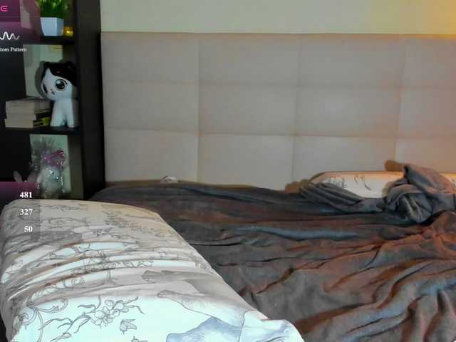 Tune-Godness live cam on BongaCams