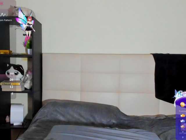 SilasCoraline live cam preview