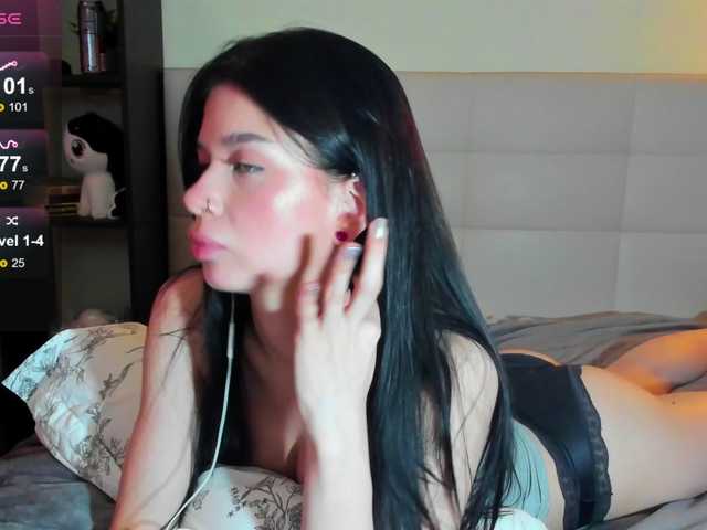 Tune-Godness live webcam show