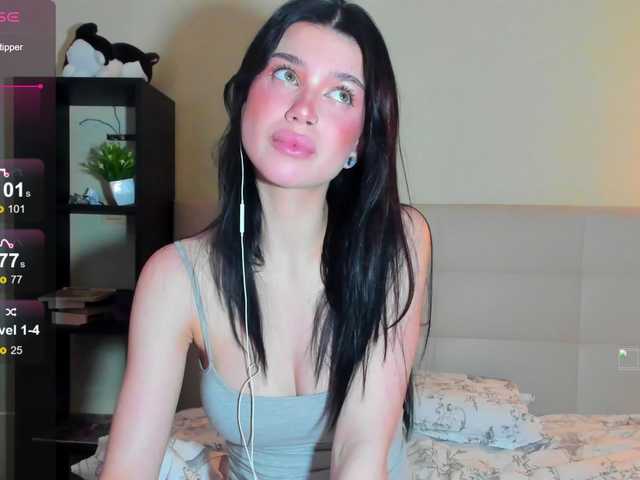 Tune-Godness live cam on BongaCams