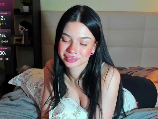 Tune-Godness live cam on BongaCams