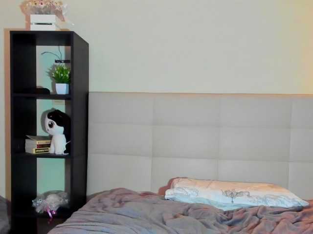 Tune-Godness live cam on BongaCams