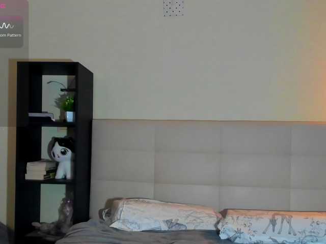 Tune-Godness live cam on BongaCams