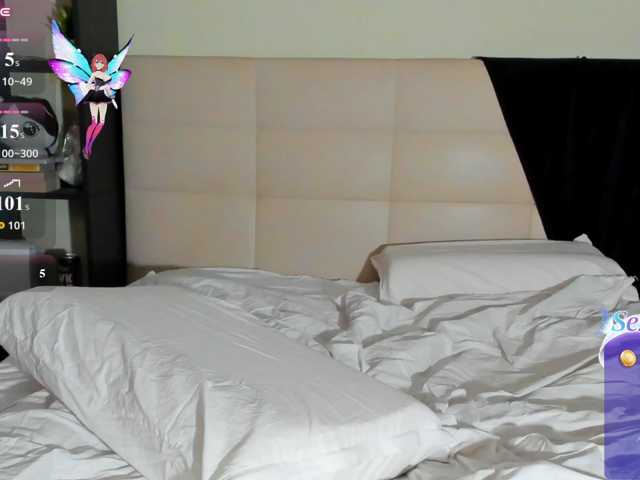 Tune-Godness live cam on BongaCams