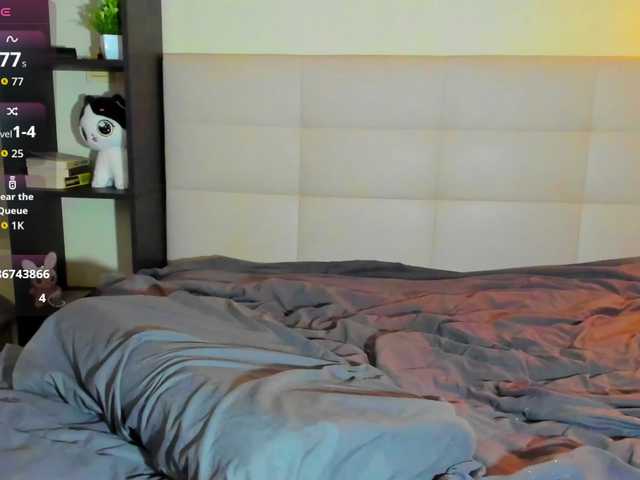 Tune-Godness live cam on BongaCams