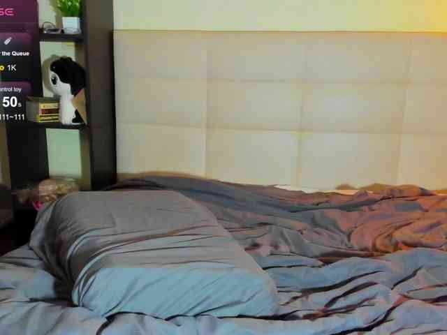 SilasCoraline webcam
