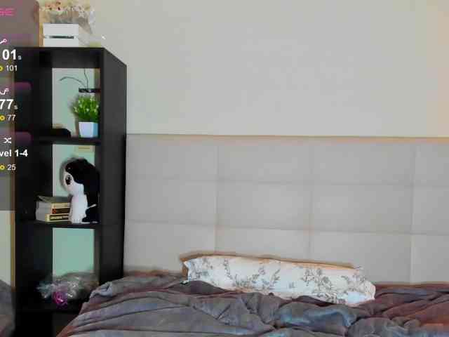 SilasCoraline webcam