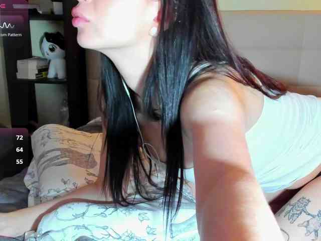 SilasCoraline webcam