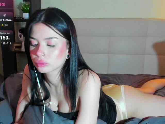 SilasCoraline webcam
