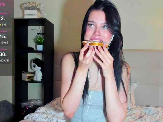 SilasCoraline webcam