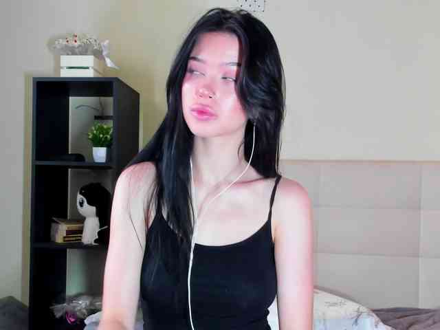 SilasCoraline webcam