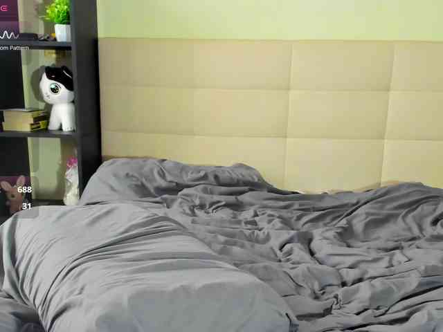 SilasCoraline webcam