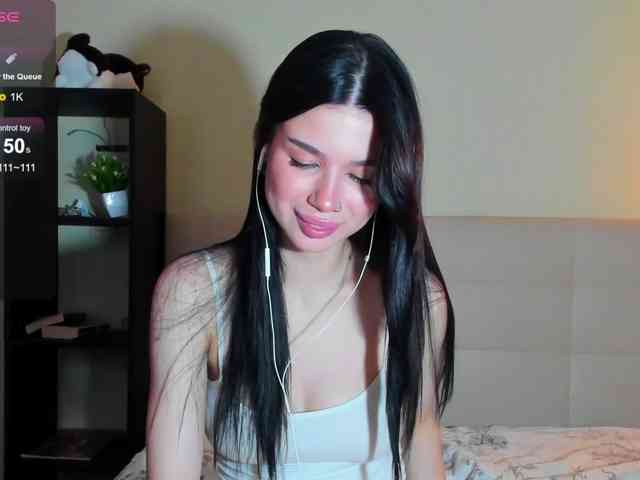 SilasCoraline webcam