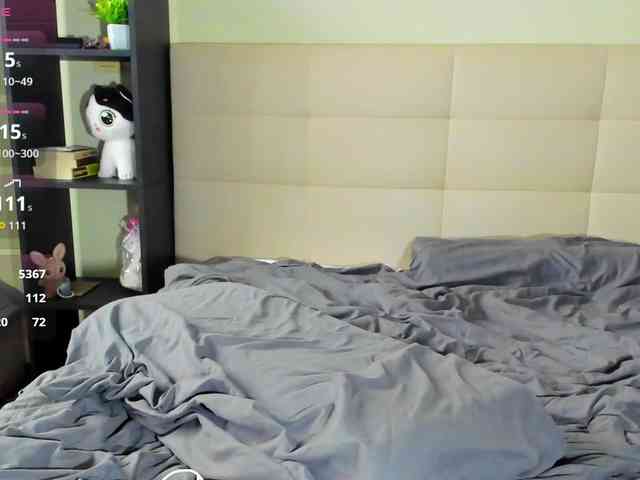 SilasCoraline webcam