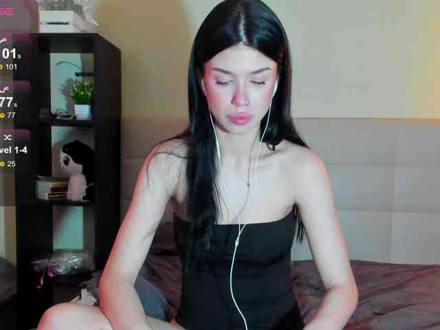 SilasCoraline webcam