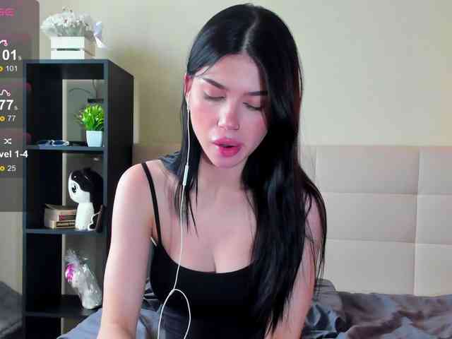 SilasCoraline webcam