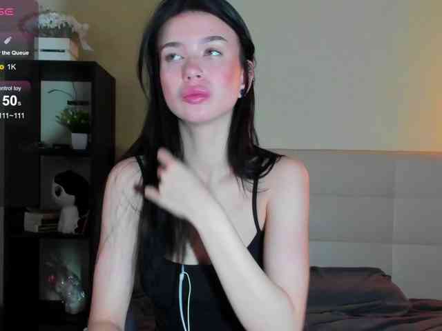 SilasCoraline webcam