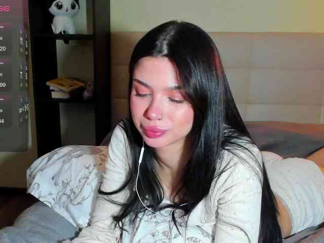 SilasCoraline webcam