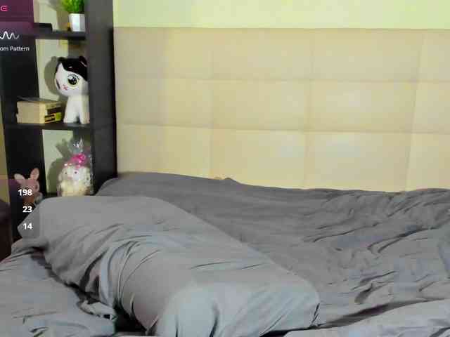 SilasCoraline webcam