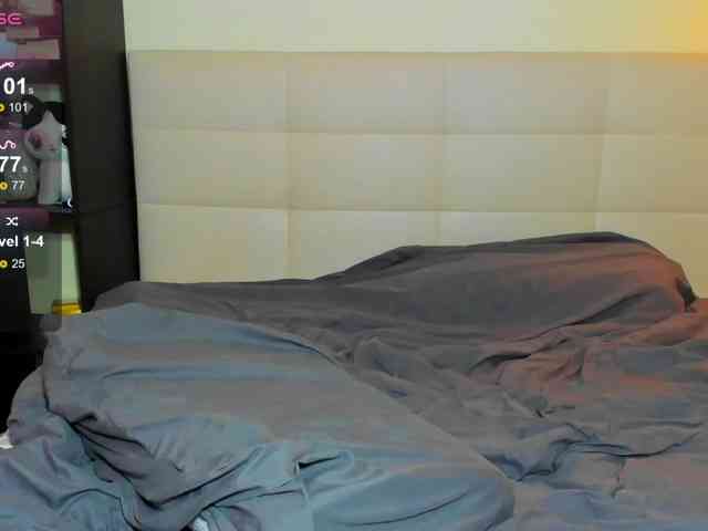 SilasCoraline webcam