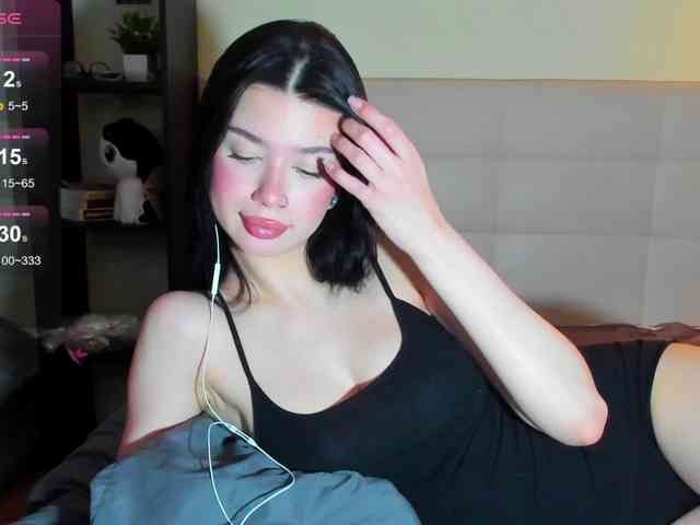 SilasCoraline webcam