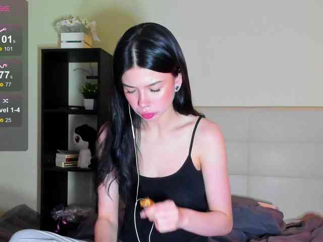 SilasCoraline webcam