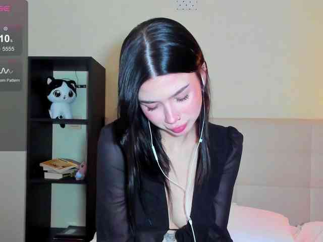 SilasCoraline webcam