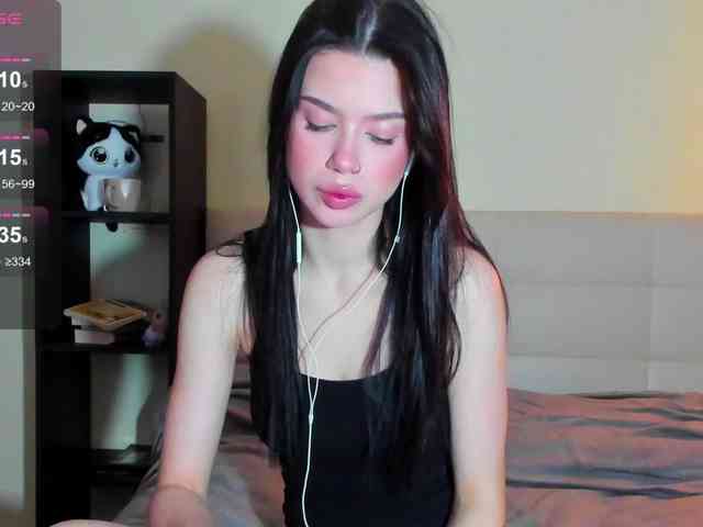 SilasCoraline webcam