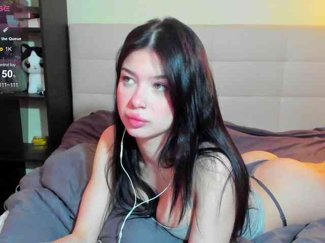 SilasCoraline webcam