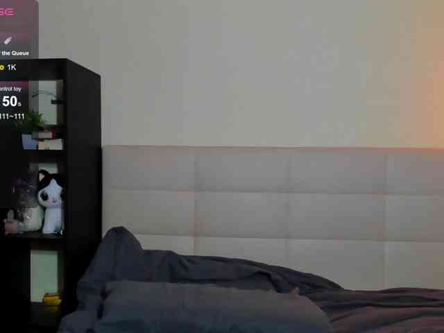 SilasCoraline webcam