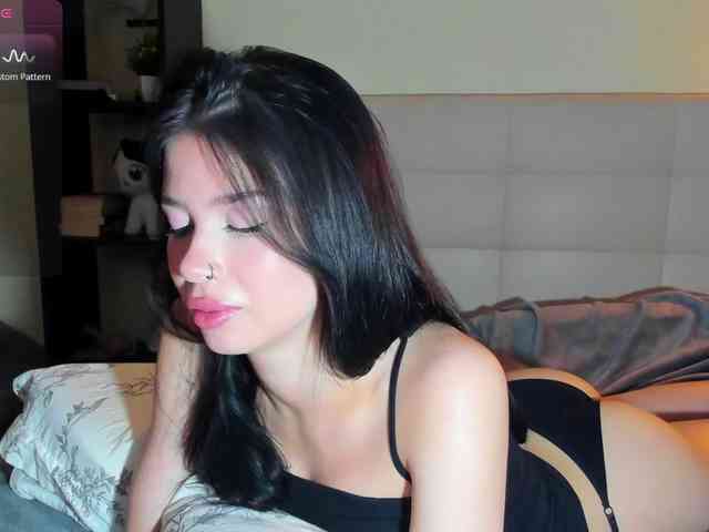 SilasCoraline webcam