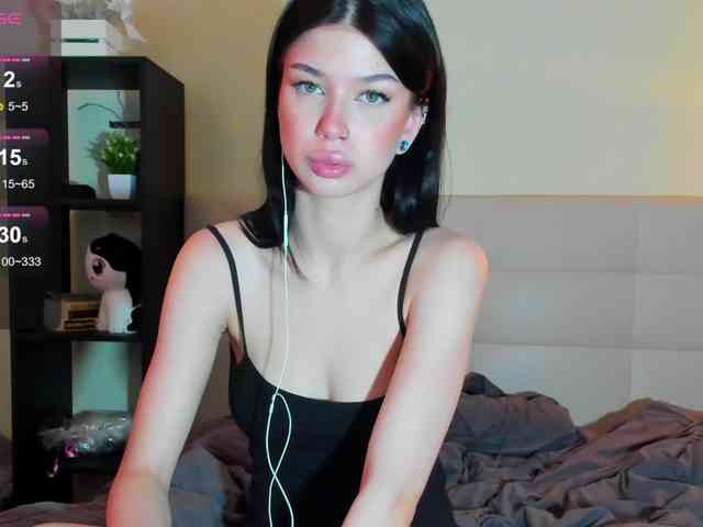 SilasCoraline webcam
