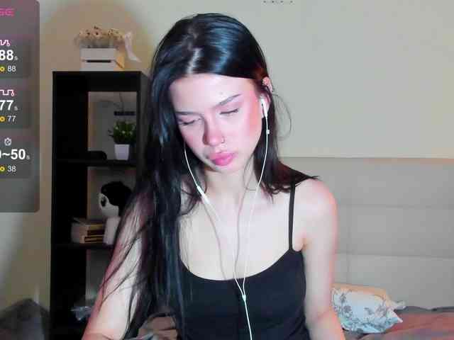 SilasCoraline webcam