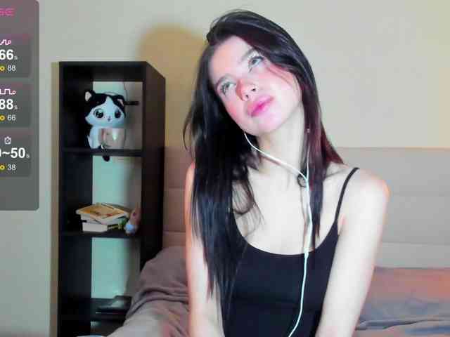 SilasCoraline webcam