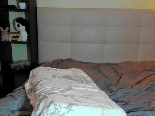 SilasCoraline webcam