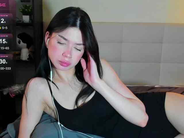 SilasCoraline webcam